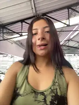 Karlee Grey1 online show from November 2025 07:35:02 PM