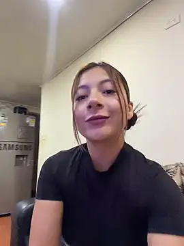 Snapshot of Karlee_Grey1 chatting on June 2026 01:41:02 AM Karlee Grey1 online show from June 2026 01:41:02 AM