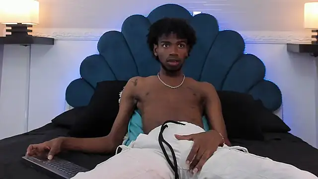 Snapshot of AllexJacob chatting on September 2025 01:03:01 PM AllexJacob online show from September 2025 01:03:01 PM