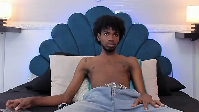 Snapshot of AllexJacob chatting on October 2025 01:09:02 PM AllexJacob online show from October 2025 01:09:02 PM