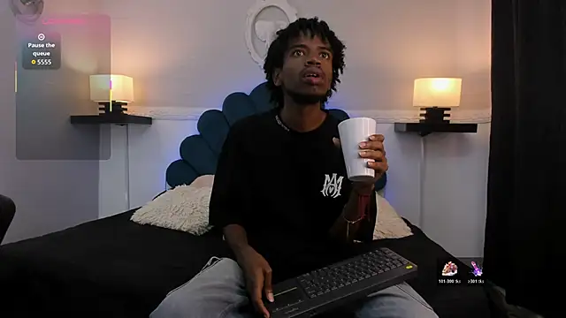 Snapshot of AllexJacob chatting on October 2025 01:01:01 PM AllexJacob online show from October 2025 01:01:01 PM