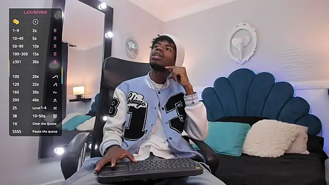 Snapshot of AllexJacob chatting on October 2025 01:07:02 PM AllexJacob online show from October 2025 01:07:02 PM