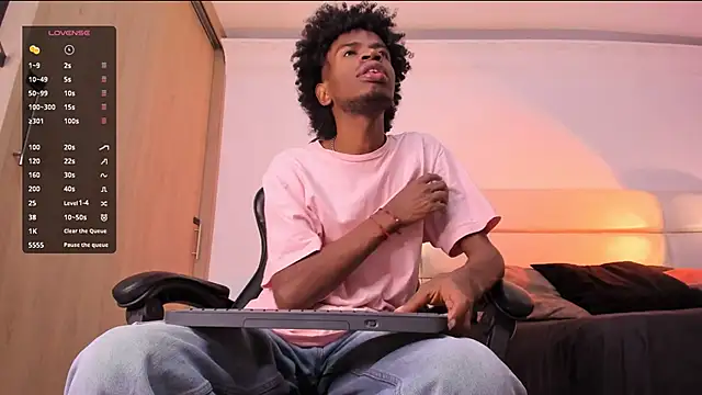 Snapshot of AllexJacob chatting on December 2025 01:27:01 PM AllexJacob online show from December 2025 01:27:01 PM