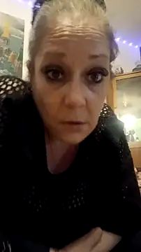 Snapshot of curvybabe88 chatting on November 2025 06:42:02 PM curvybabe88 online show from November 2025 06:42:02 PM