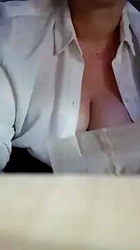 Snapshot of curvybabe88 chatting on December 2025 06:19:02 AM curvybabe88 online show from December 2025 06:19:02 AM