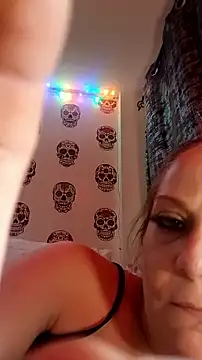 Snapshot of curvybabe88 chatting on December 2025 07:47:02 AM curvybabe88 online show from December 2025 07:47:02 AM