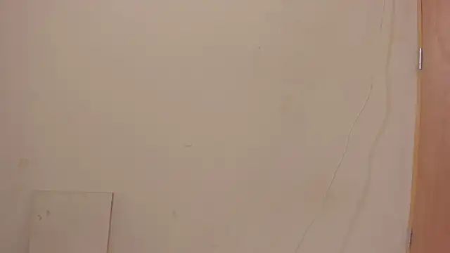 Dakota x18 online show from November 2025 08:30:01 PM