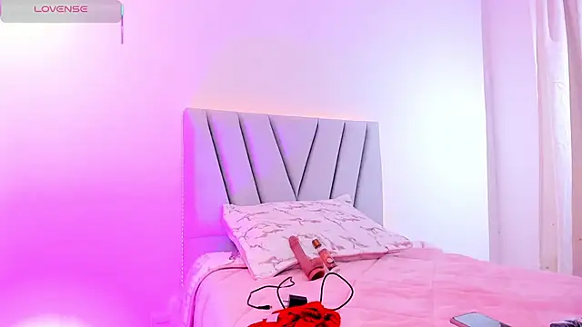 Doll lauren online show from October 2025 05:59:01 PM