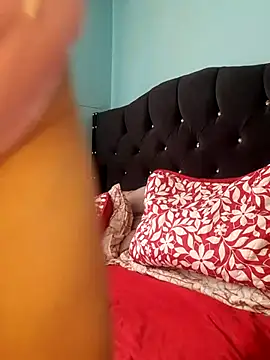 gabii hardy online show from November 2025 06:42:02 PM