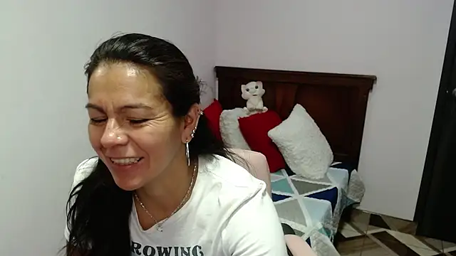 camilavargas  online show from July 2026 04:34:02 PM