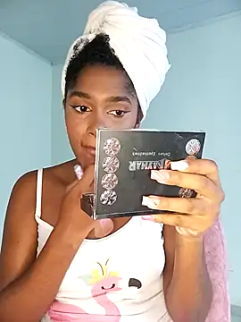 Snapshot of Beauty_Luci chatting on October 2025 01:59:02 PM Beauty Luci online show from October 2025 01:59:02 PM