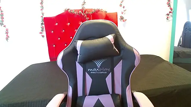 cristal1609 online show from November 2025 01:44:01 PM