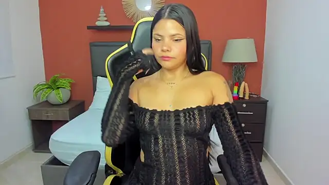 Snapshot of molly_lovee_ chatting on September 2025 12:10:01 PM molly lovee online show from September 2025 12:10:01 PM