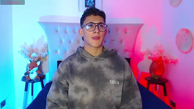 SalvadorFit online show from November 2025 08:32:01 PM