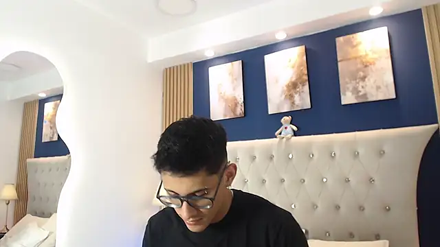 SalvadorFit online show from February 2026 08:26:01 PM