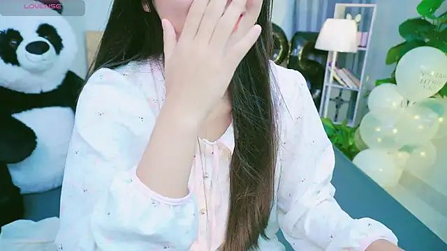 Snapshot of Cherry-26 chatting on November 2025 04:14:01 AM Cherry-26 online show from November 2025 04:14:01 AM