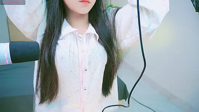 Snapshot of Cherry-26 chatting on November 2025 01:11:02 PM Cherry-26 online show from November 2025 01:11:02 PM