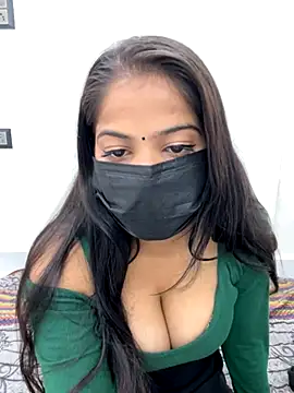 Snapshot of Rihana_01 chatting on November 2025 10:04:02 AM Rihana 01 online show from November 2025 10:04:02 AM