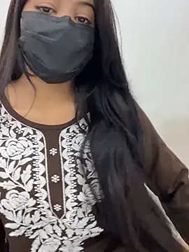 Snapshot of Rihana_01 chatting on November 2025 07:24:02 AM Rihana 01 online show from November 2025 07:24:02 AM