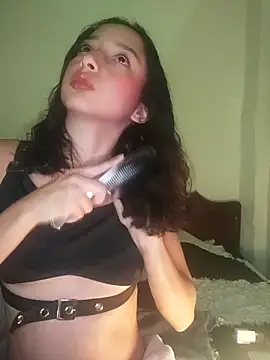 Snapshot of Vale_stone_ chatting on October 2025 04:43:02 AM Vale stone  online show from October 2025 04:43:02 AM