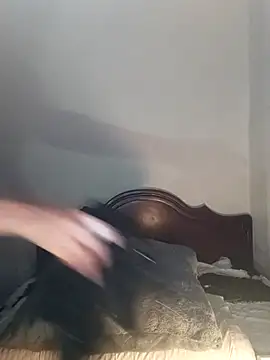 Snapshot of Vale_stone_ chatting on October 2025 04:57:02 AM Vale stone  online show from October 2025 04:57:02 AM