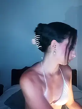 Snapshot of Vale_stone_ chatting on November 2025 03:25:02 PM Vale stone  online show from November 2025 03:25:02 PM