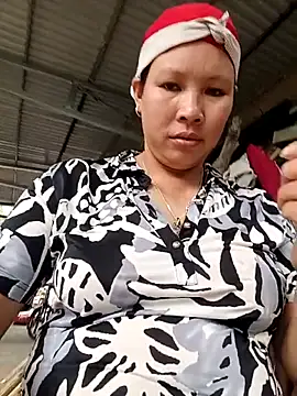 Snapshot of callistra chatting on November 2025 05:50:02 AM callistra online show from November 2025 05:50:02 AM