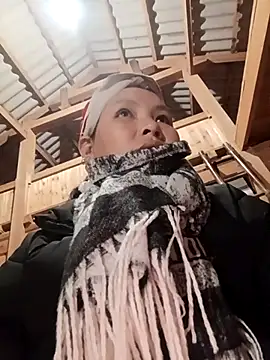 Snapshot of callistra chatting on December 2025 12:32:01 PM callistra online show from December 2025 12:32:01 PM