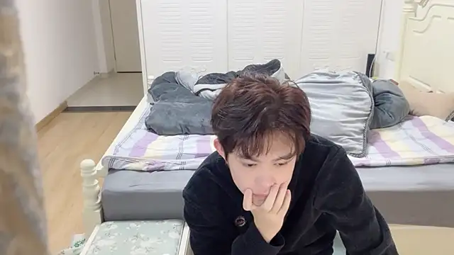 Snapshot of xlong00099 chatting on November 2025 03:27:01 PM xlong00099 online show from November 2025 03:27:01 PM