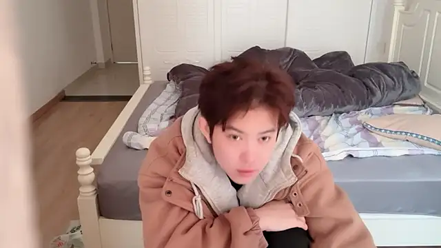 Snapshot of xlong00099 chatting on November 2025 06:24:01 AM xlong00099 online show from November 2025 06:24:01 AM