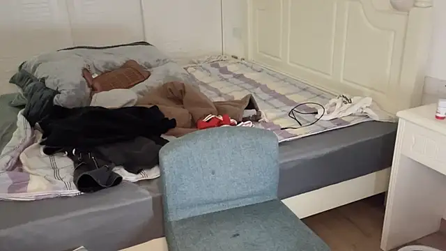 Snapshot of xlong00099 chatting on December 2025 11:41:01 AM xlong00099 online show from December 2025 11:41:01 AM