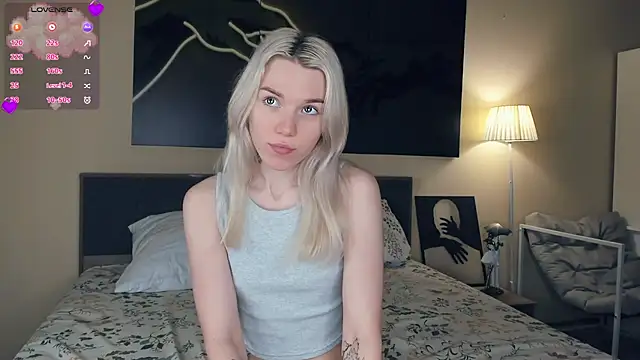 DianeHonnette online show from November 2025 07:38:02 PM