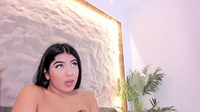 Naomy gyal online show from February 2026 06:50:02 PM