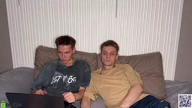 Snapshot of Eaton_ chatting on October 2025 03:45:01 PM Eaton  online show from October 2025 03:45:01 PM