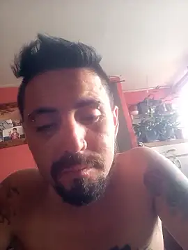 Snapshot of Lionardovssf35 chatting on October 2025 07:58:02 PM Lionardovssf35 online show from October 2025 07:58:02 PM