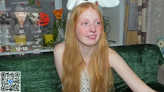 Snapshot of RitaSweety18 chatting on October 2025 07:07:02 PM RitaSweety18 online show from October 2025 07:07:02 PM