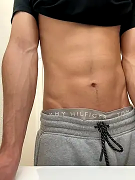 Snapshot of gymratforyouu chatting on October 2025 01:04:02 AM gymratforyouu online show from October 2025 01:04:02 AM