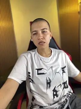 nicocoox online show from April 2026 10:48:02 PM