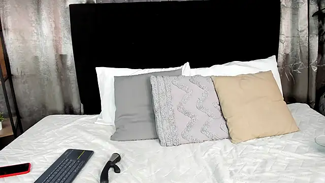 Lenapaul  online show from November 2025 04:23:01 AM