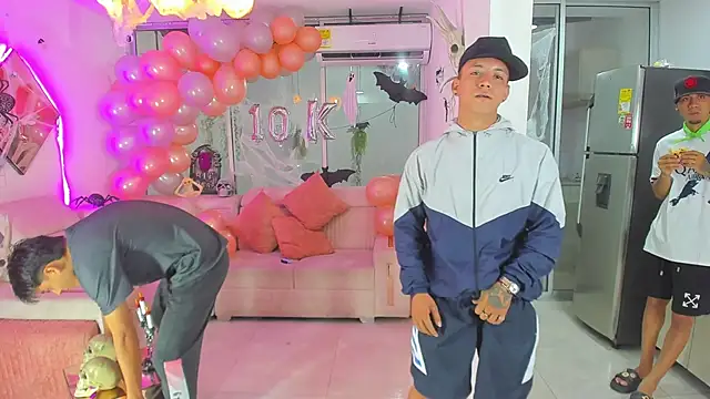 Houseofwarrios online show from October 2025 05:10:01 AM