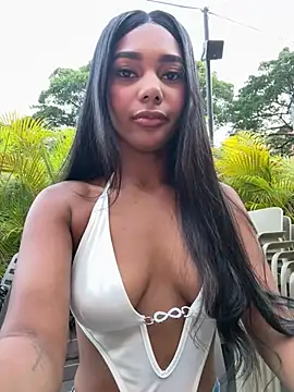 Snapshot of Savannahfisher chatting on May 2026 11:00:02 PM Savannahfisher online show from May 2026 11:00:02 PM