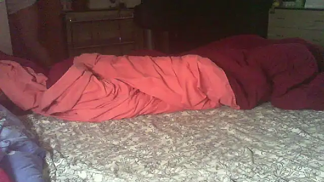 Lauray1 online show from March 2026 05:45:01 PM