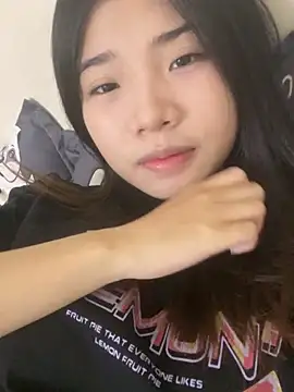 Snapshot of -Tania- chatting on October 2025 07:52:02 AM -Tania- online show from October 2025 07:52:02 AM