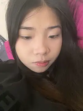 Snapshot of -Tania- chatting on November 2025 09:14:02 AM -Tania- online show from November 2025 09:14:02 AM