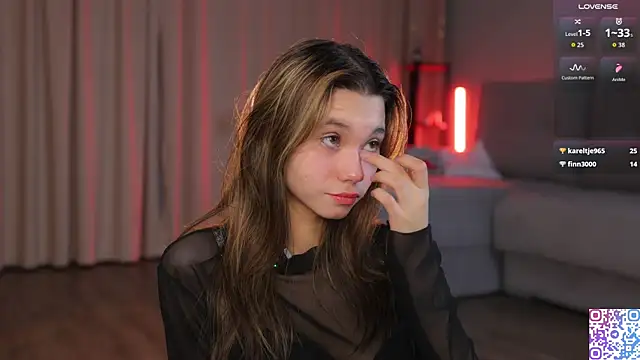 Snapshot of lovekissmes chatting on November 2025 03:49:01 PM lovekissmes online show from November 2025 03:49:01 PM