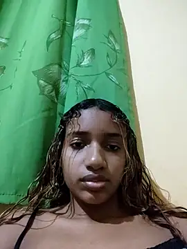 Snapshot of Barbiefox24 chatting on October 2025 08:14:01 AM Barbiefox24 online show from October 2025 08:14:01 AM