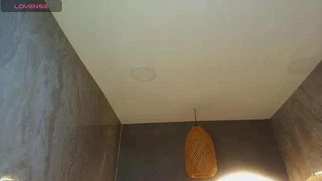 dany r  online show from October 2025 12:59:02 PM