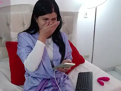 Snapshot of Arianaskyblue chatting on October 2025 07:58:02 PM Arianaskyblue online show from October 2025 07:58:02 PM