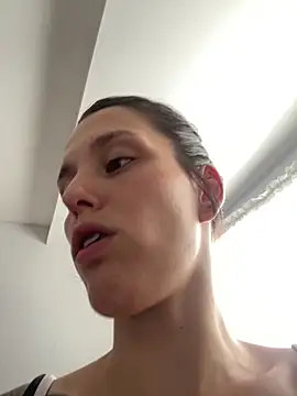 xvalentinaof online show from February 2026 08:24:01 PM