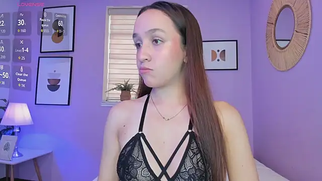 Snapshot of aliissonn chatting on November 2025 01:43:01 PM aliissonn online show from November 2025 01:43:01 PM